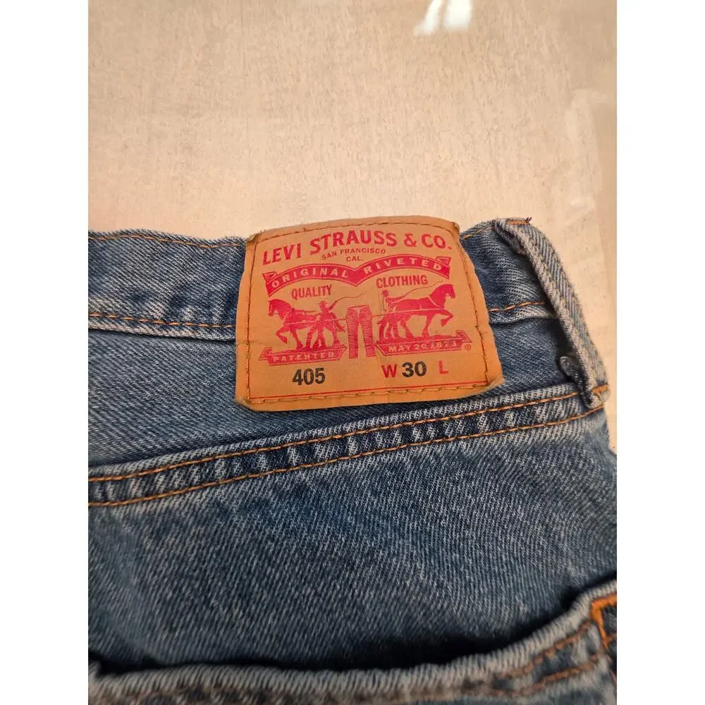 Levi's 405 Denim Standard Jean Shorts SZ 30 Classic 100% Cotton - Picture 4 of 8